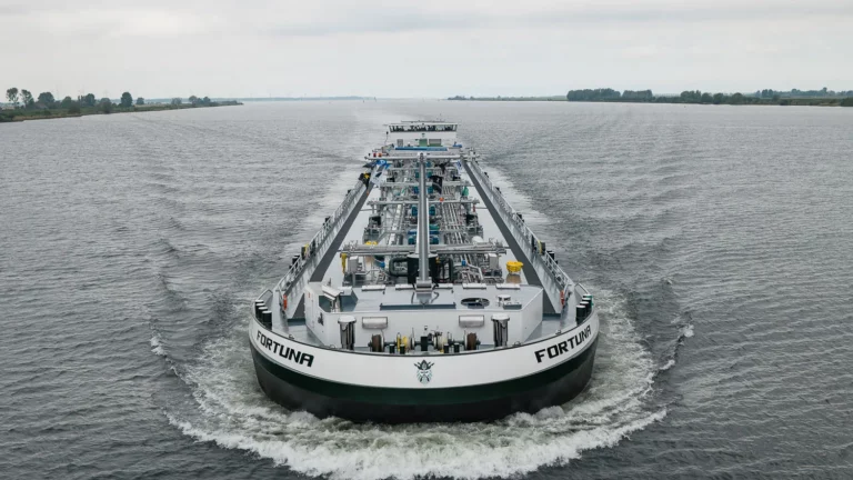 mts fortuna, z drives, methanol ready vessels, ams barging, barging, inland shipping, transport, bunkering, newbuild, rensen driessen